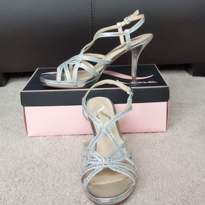 Nina Silver Metallic Rhinestone Strappy Heels Sz 7